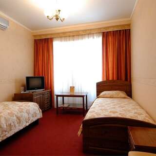 Гостиница Лермонтов Омск Стандарт двухместный-1