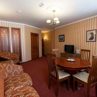 Гостиница Лермонтов Омск Бизнес улучшенный-4