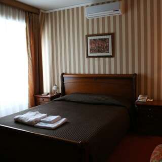 Гостиница Лермонтов Омск Бизнес-1