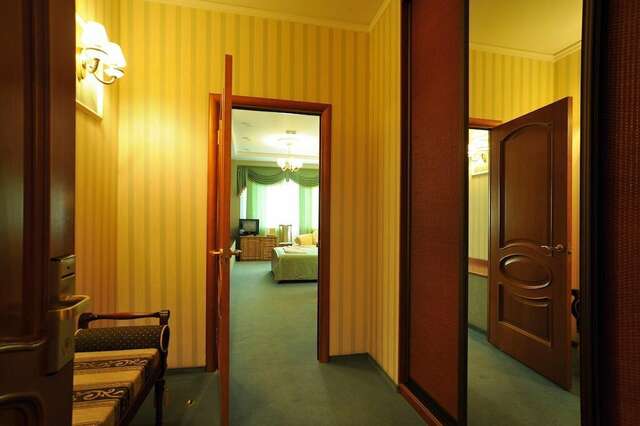 Гостиница Лермонтов Омск-100